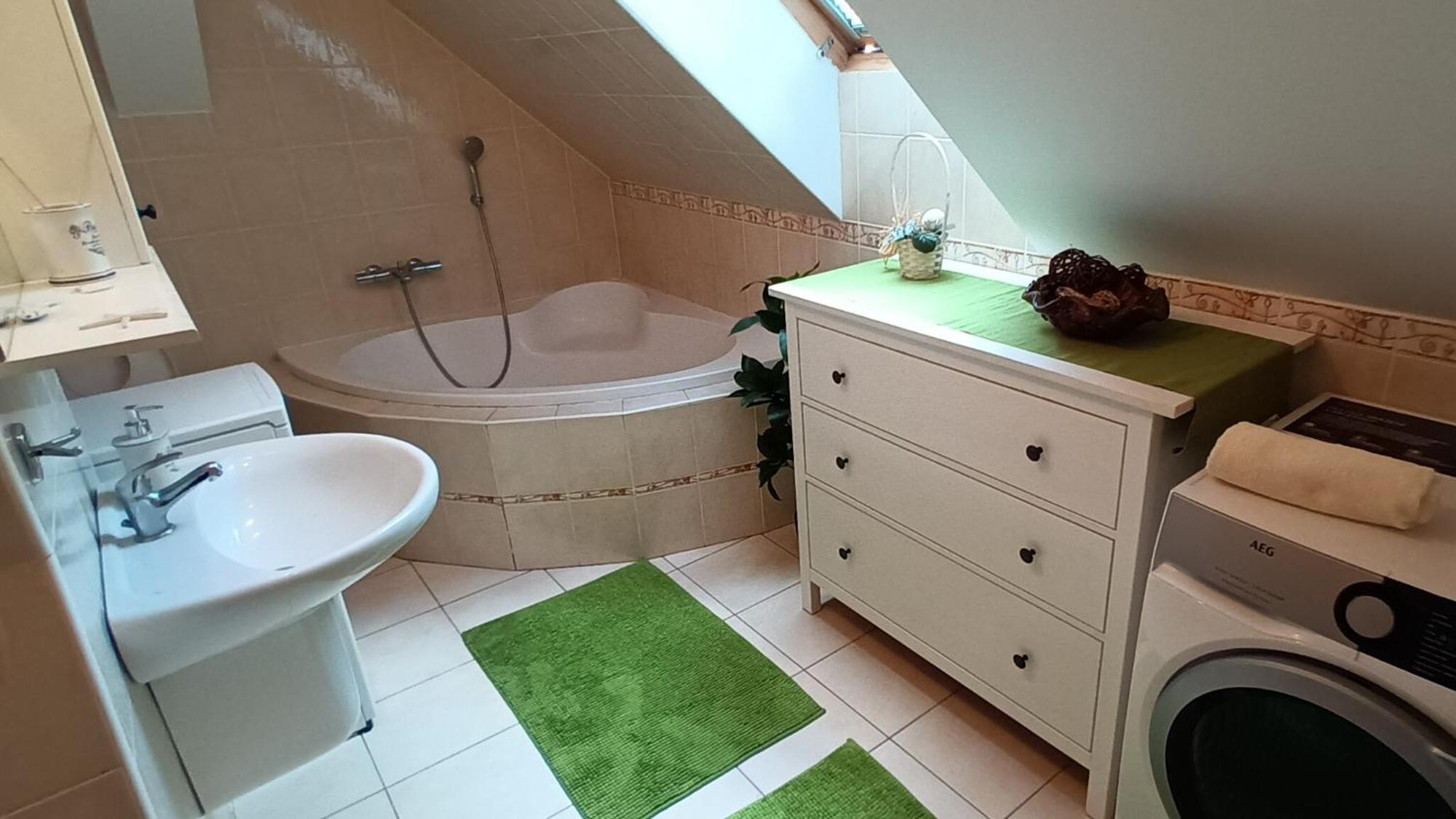 Apartmany Pod Putimskou Branou Písek Exteriör bild